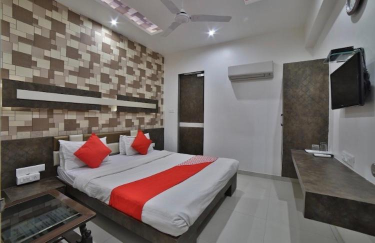 Hotel Green Apple Gandhinagar Exterior photo